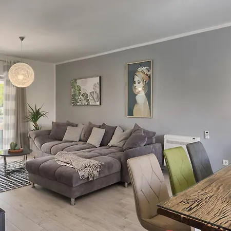 Kozada * Штиньян