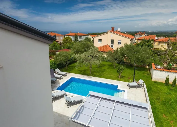 Kozada 펜션 스틴잔